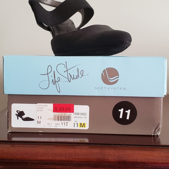 Shoes - Picture 6 of 6